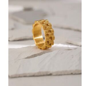 New 18k Gold Chunky Gold Ring